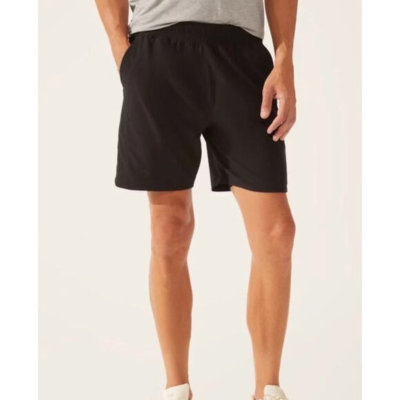 Italic Men’s Black Stride Athletic Shorts 9” Large - Workout Active Quiet Luxury - Picture 1 of 8